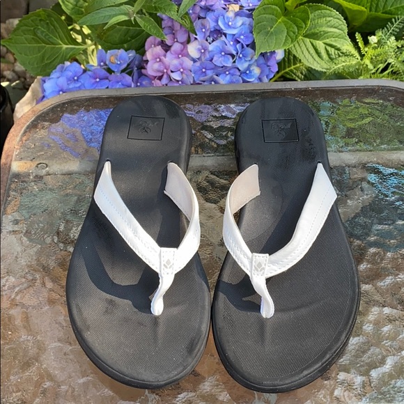 reef jumper flip flop